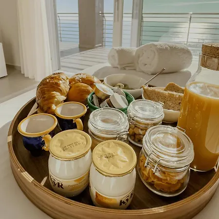 Lilibeth Luxury - Marina D'arechi Bed & Breakfast
