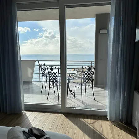 Lilibeth Luxury - Marina D'arechi Bed & Breakfast *