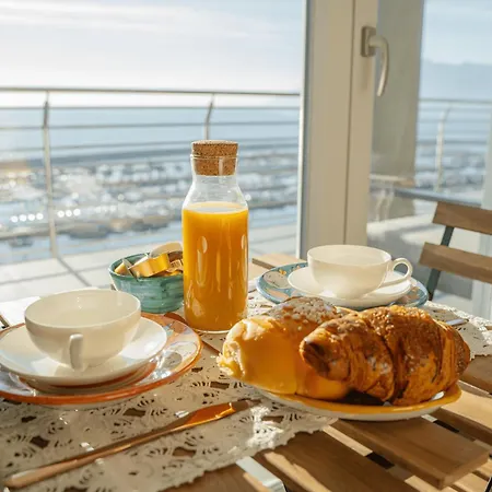 Lilibeth Luxury - Marina D'arechi