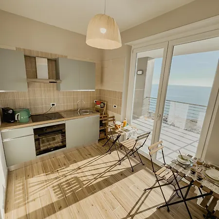 Lilibeth Luxury - Marina D'arechi Bed & Breakfast