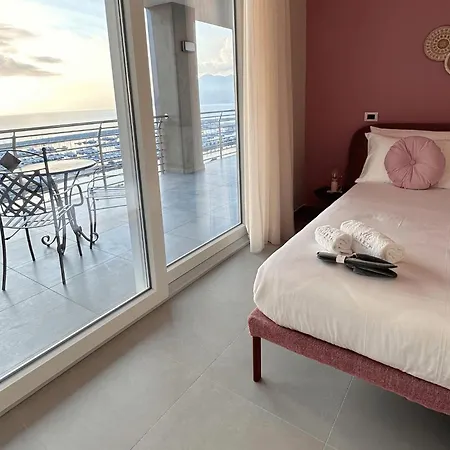 Lilibeth Luxury - Marina D'arechi 4*