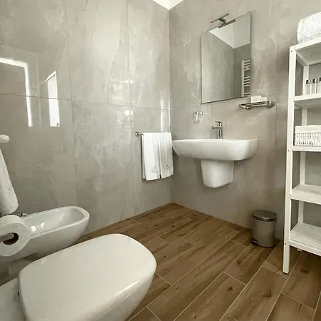 Lilibeth Luxury - Marina D'arechi 4* Salerno