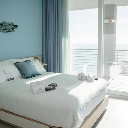 Lilibeth Luxury - Marina D'arechi 4*