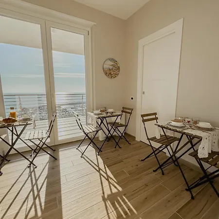 Lilibeth Luxury - Marina D'arechi 4*